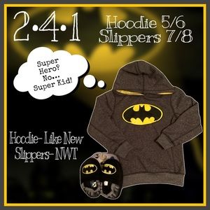 NWT BATMAN DIO HOODIE (5/6) AND SLIPPERS(7/8)
